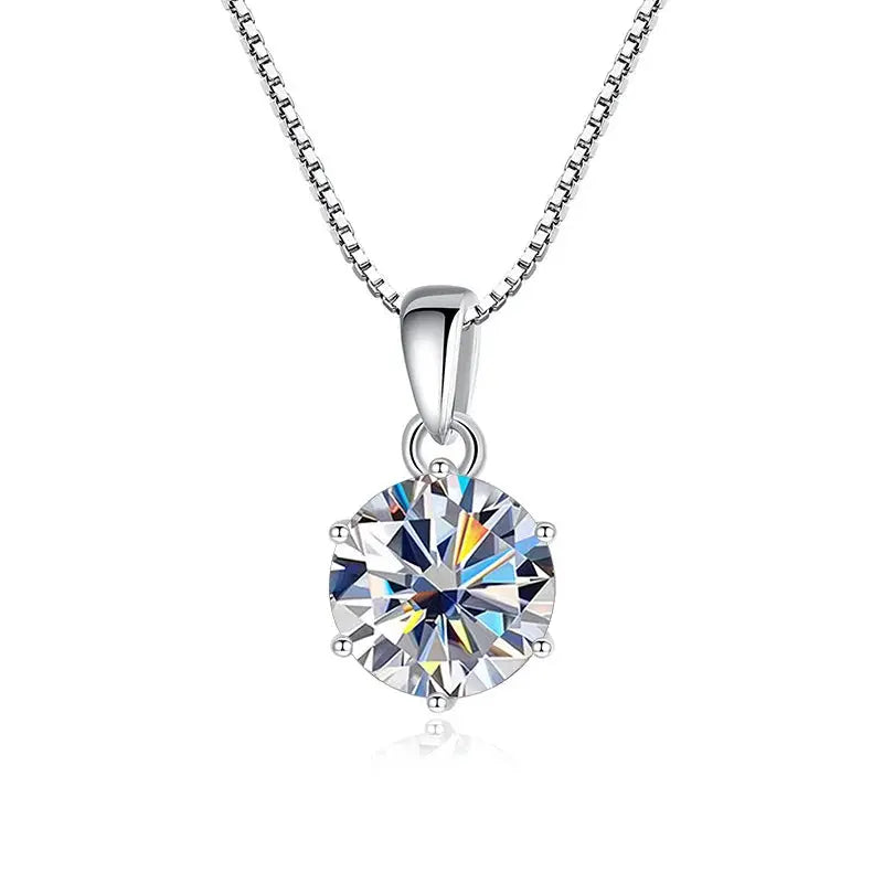 Collier en moissanite