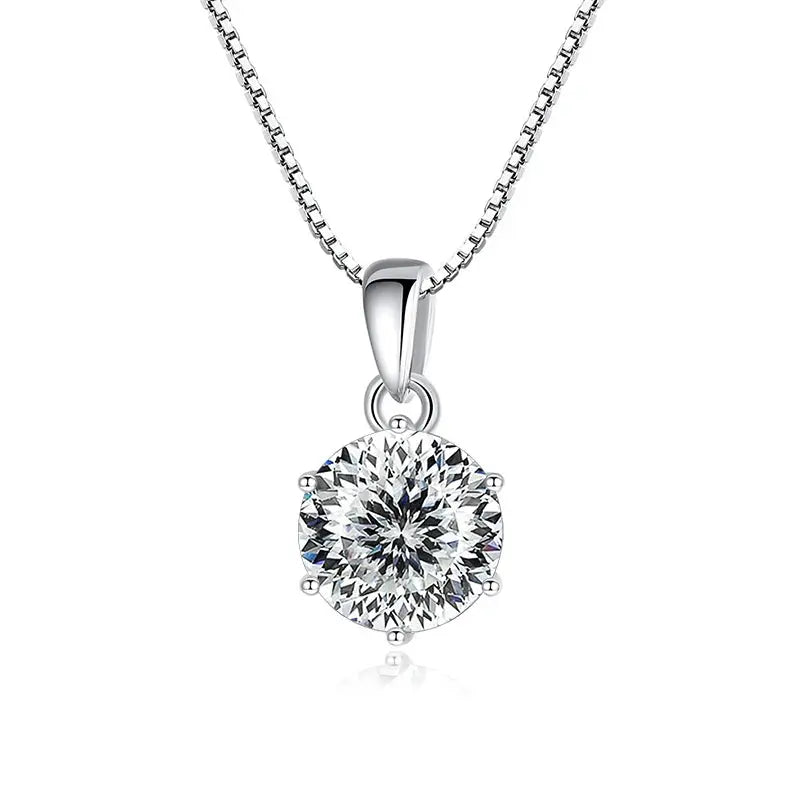 Collier en moissanite